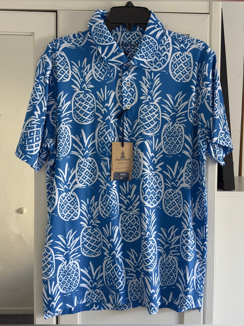 Chubbies The Thigh Napple Performance Polo in Blue Pineapple Men’s Size Medium
